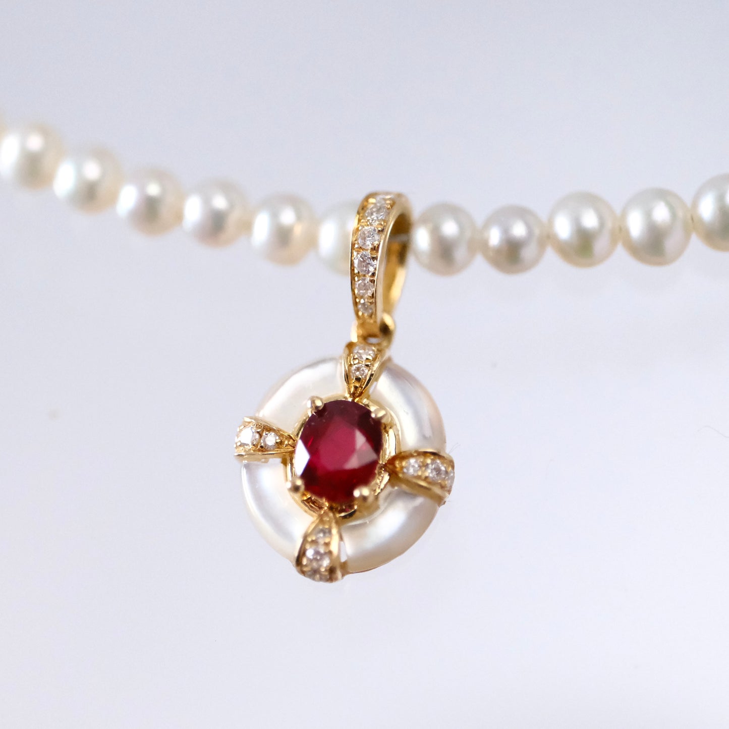 Timeless Ruby Pendant 18K GOLD