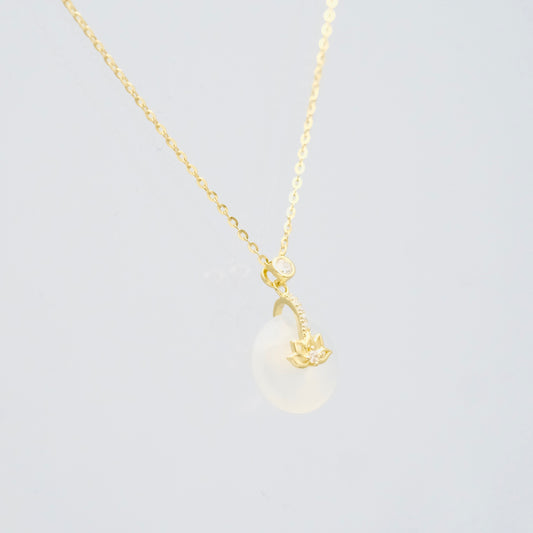 Gold-plated Silver Whisper Pendant